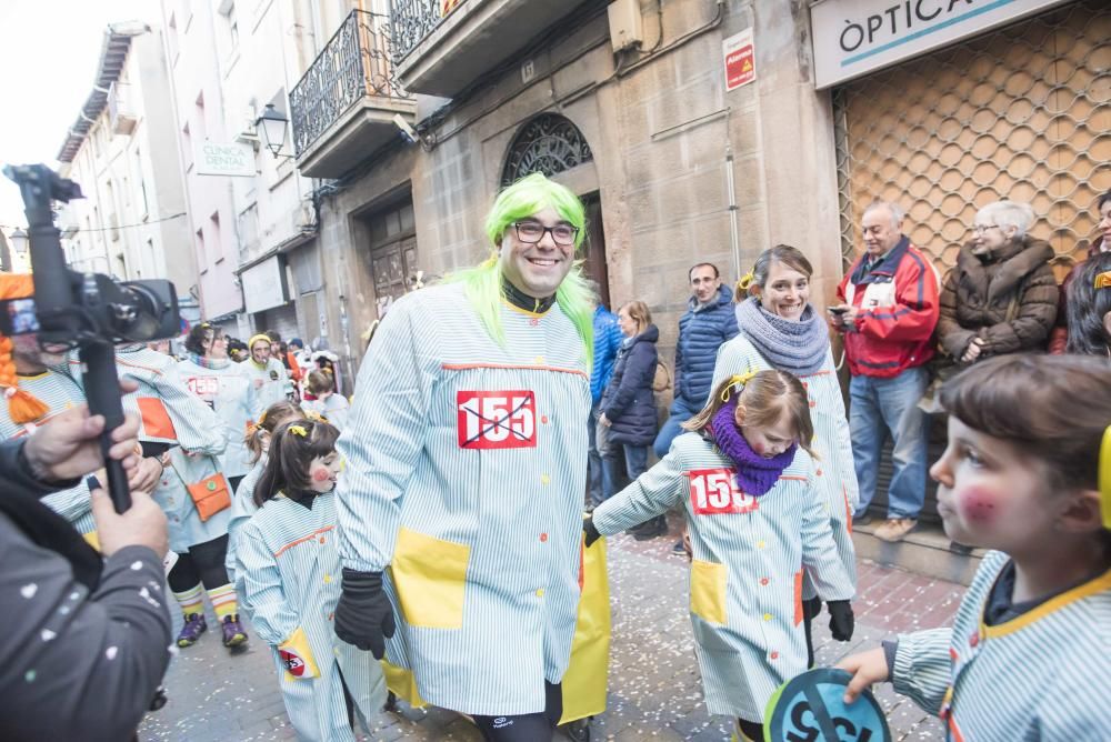 Set mil persones desborden els carrers de Sallent en un Carnaval multitudinari