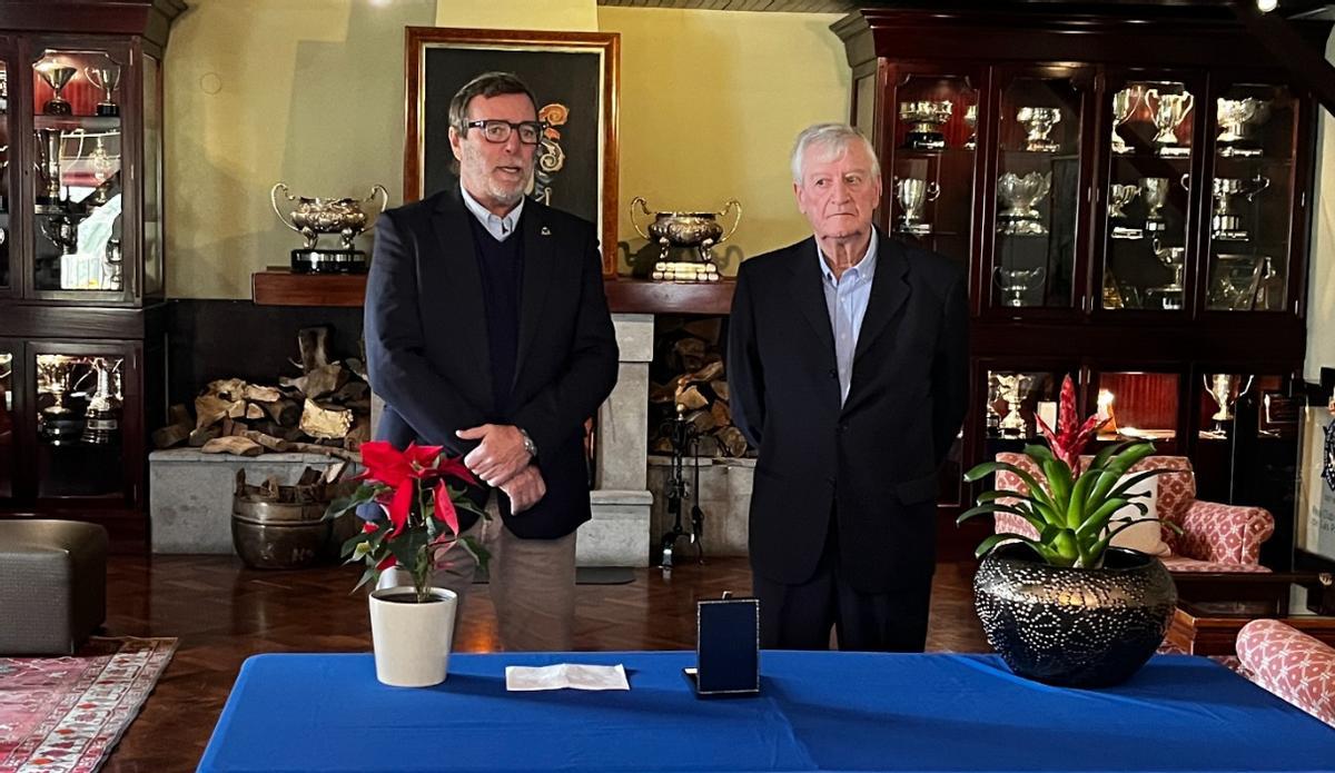 La Real Federación Canaria de Golf entrega la Medalla de Oro al Mérito en Golf a Emilio Perera Hernández