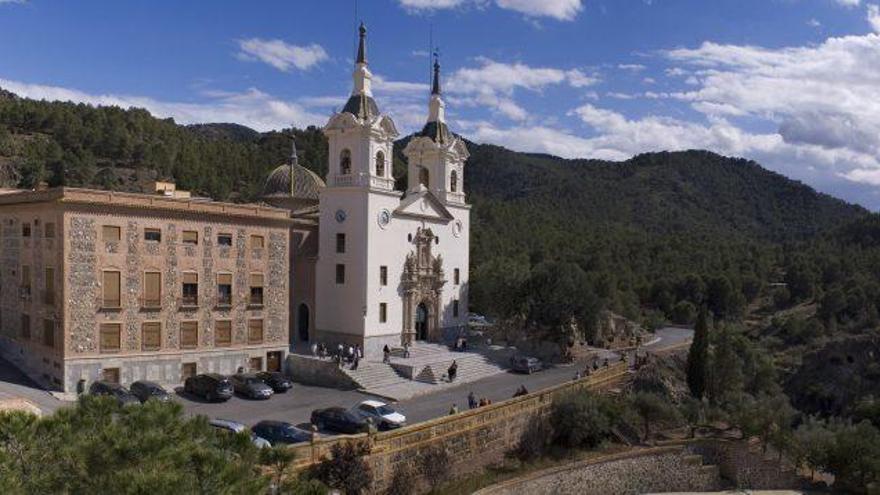 El Santuario de La Fuensanta se encuentra en la pedanía murciana de Algezares.