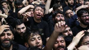 L’Iran inicia set dies de funeral pel seu líder i promet "duresa" contra els atacs