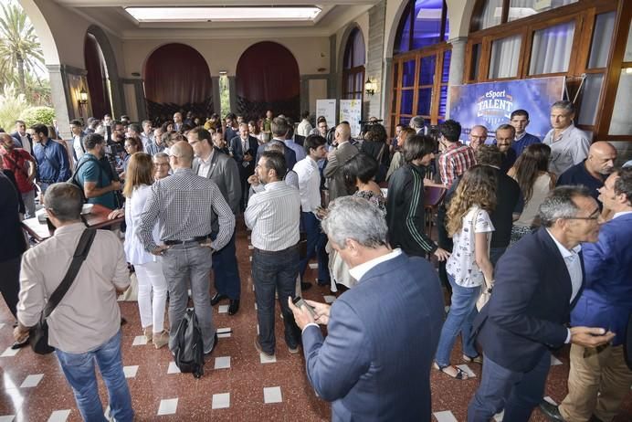 20/07/17. LAS PALMAS DE GRAN CANARIA. Desayuno evento eSport y Editorial Prensa Canaria en el Hotel Sta. Catalina. FOTO: J.PÉREZ CURBELO