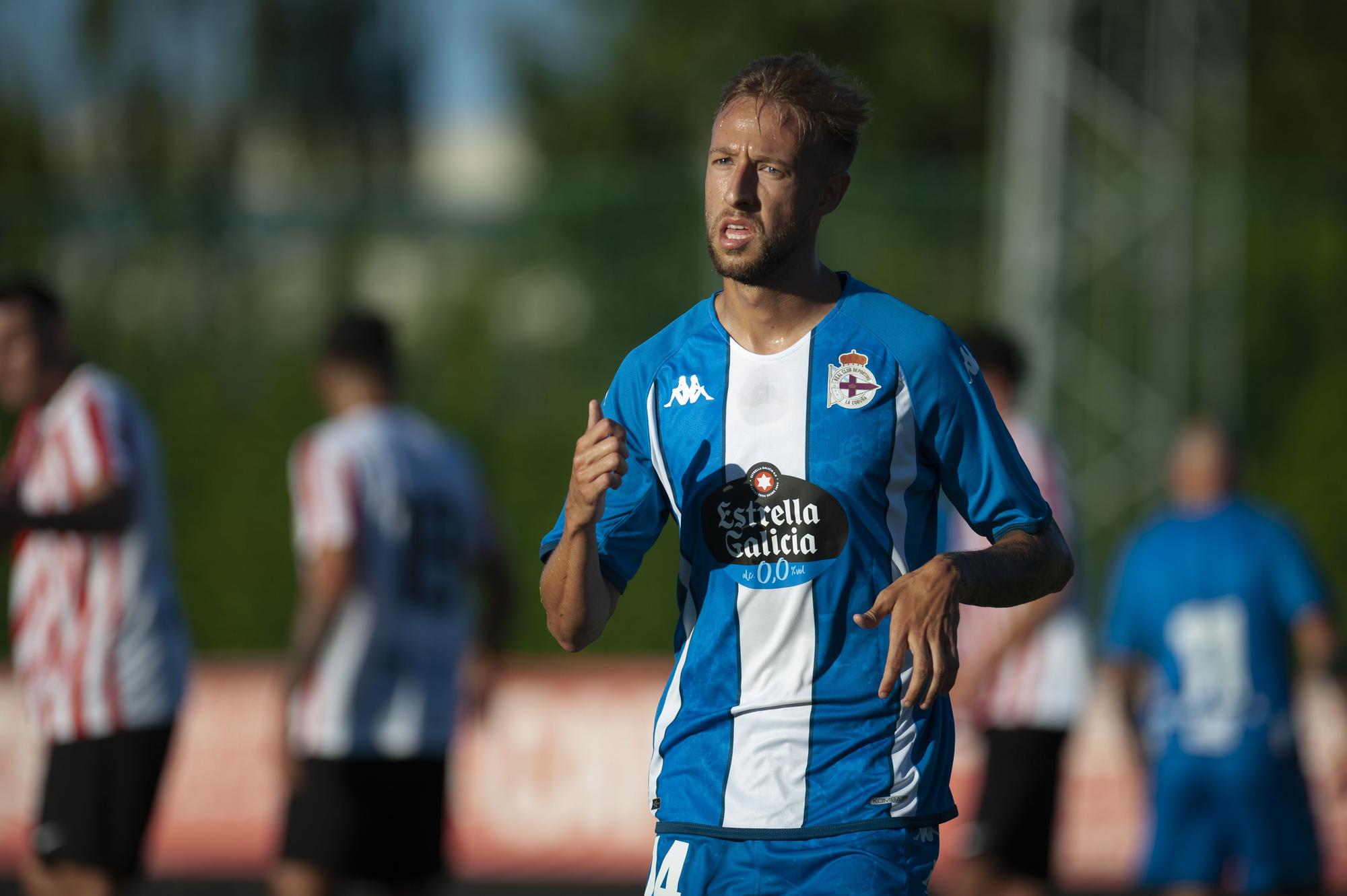 Las imágenes del debut del Deportivo en pretemporada, ante el Atlético Arteixo.