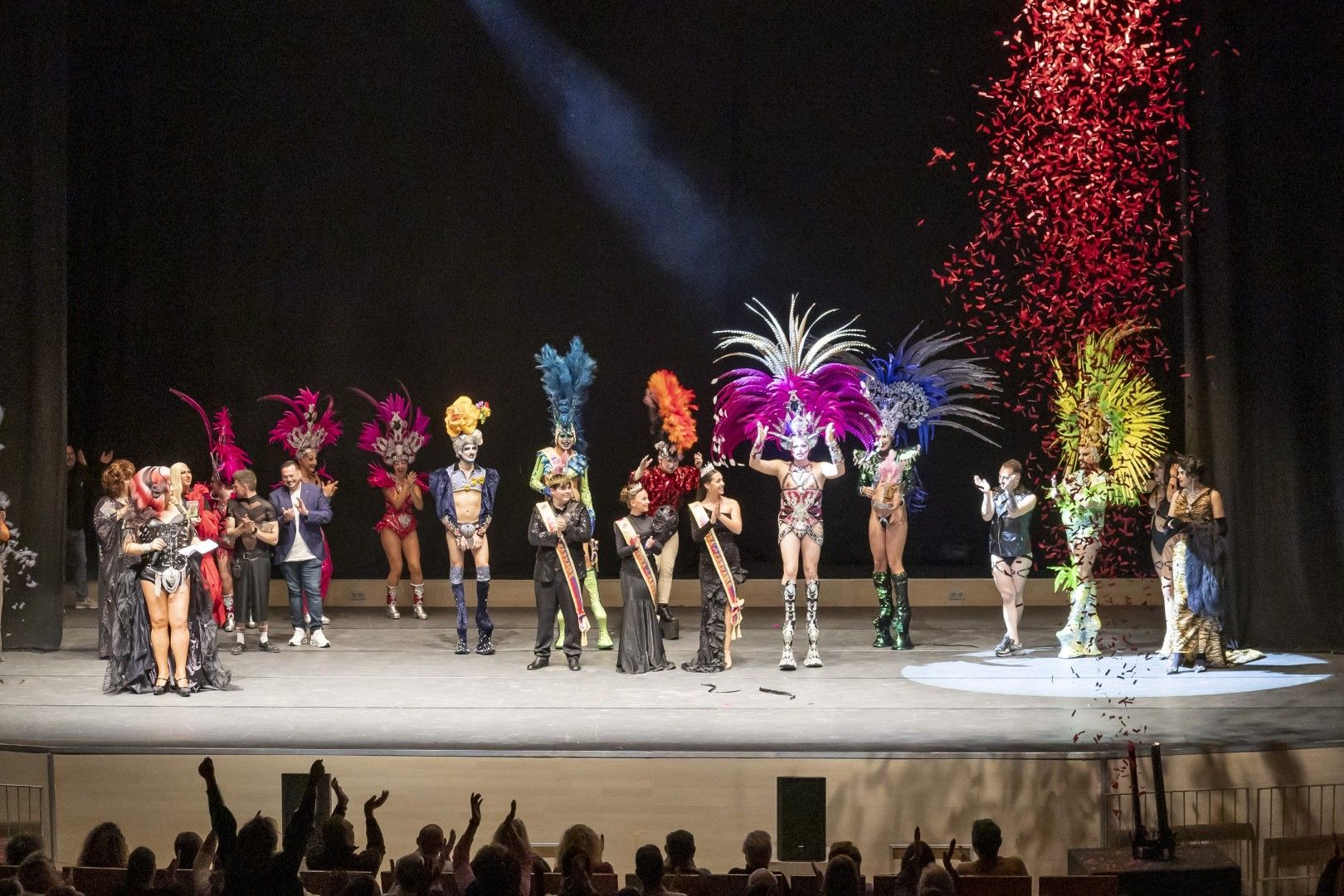 Aquí las imágenes del XVI Concurso Nacional Drag Queen "Ciudad de Torrevieja" 2025