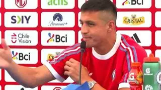 Alexis Sánchez 'se harta' de la selección chilena