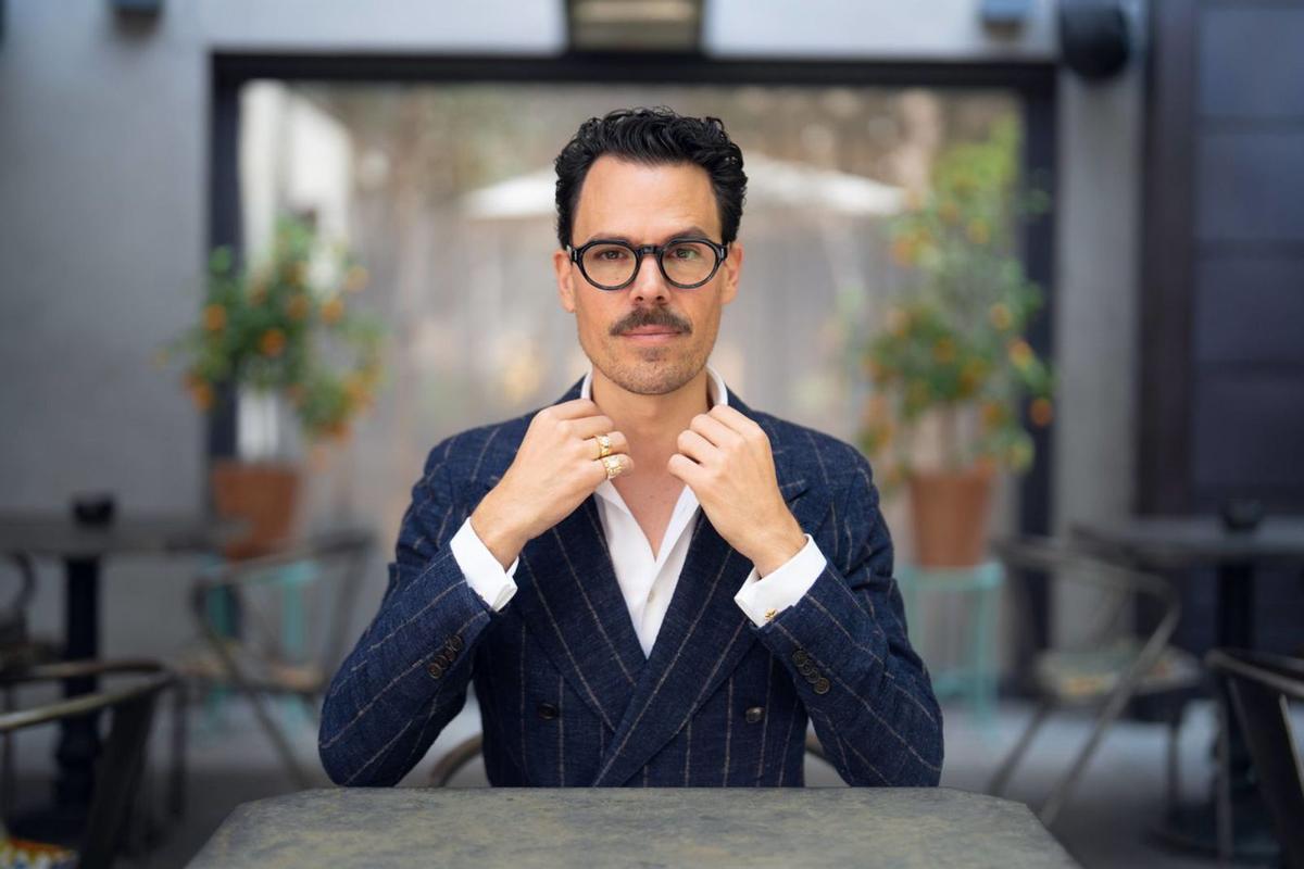 Juan Avellaneda: "He vist ‘influencers’ barallar-se per una primera fila a París" Juan Avellaneda: "He vist ‘influencers’ barallar-se per una primera fila a París"