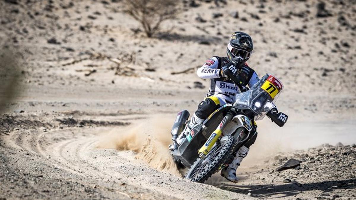 Luciano Benavides dice adiós al Dakar por una dura caída