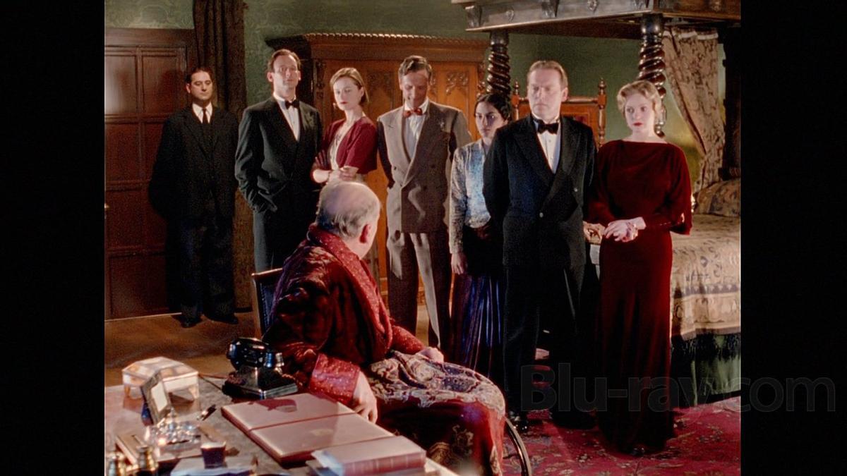 Una escena del episodio 'Navidades trágicas' de la célebre serie británica 'Poirot', basada en las novelas de Agatha Christie sobre el detective.