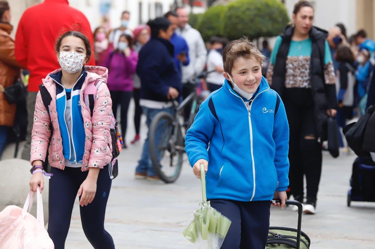 Prudencia en el primer día sin mascarillas en Córdoba