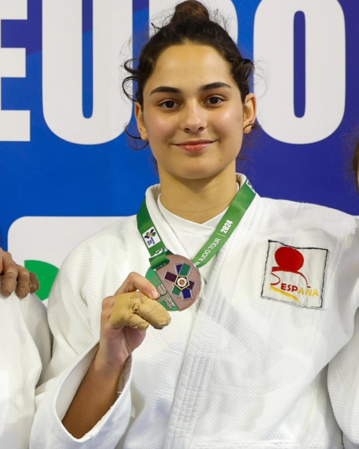 Claudia Morales se colgó el bronce (-63 kg).