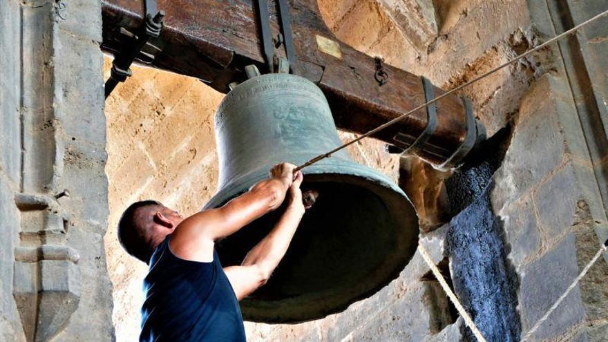 La mano del artesano da a cada campana su sonido único