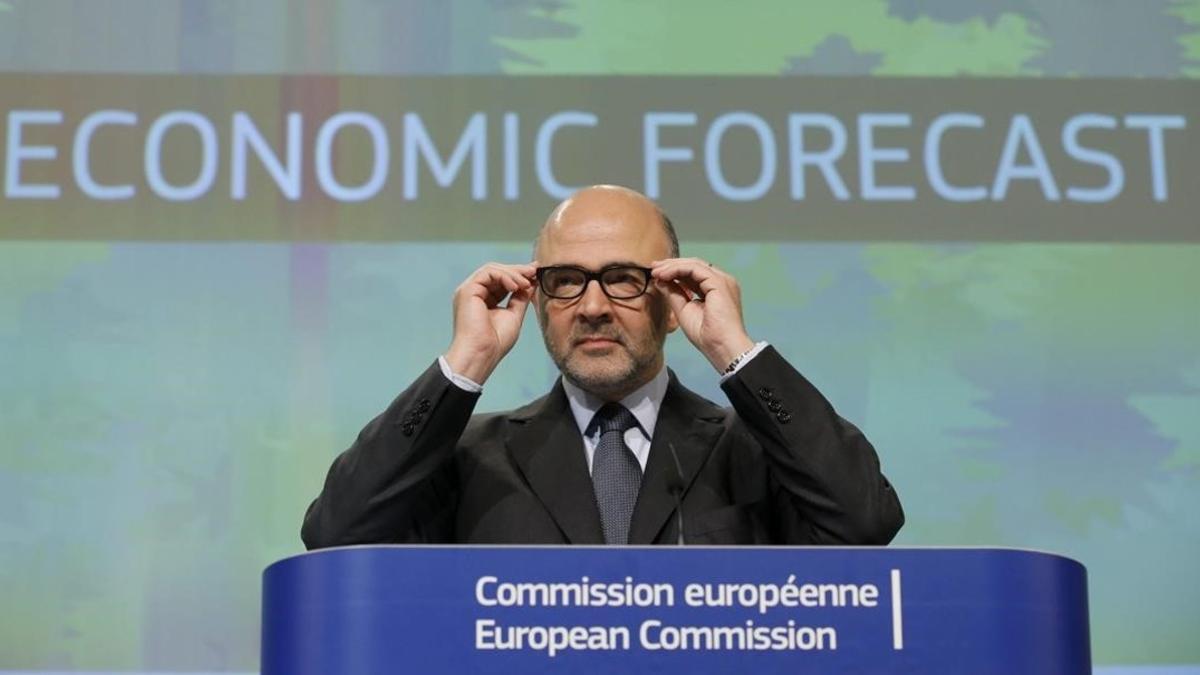 El comisario europeo de Asuntos Economicos y Financieros  Pierre Moscovici