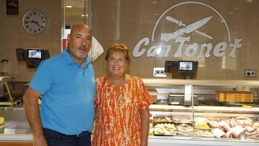 Cinc generacions darrere el taulell de Can Tonet