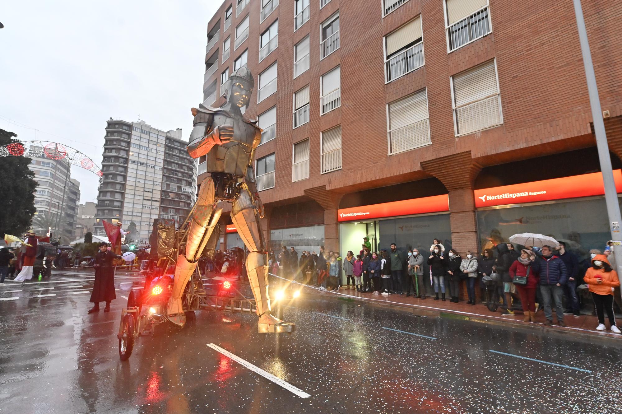 Teatro y música en el desfile de animación de la Magdalena