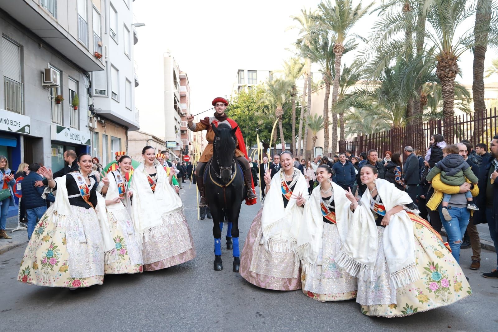 Cien imágenes para entender las Fiestas de la Venida de la Virgen de Elche