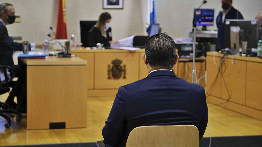 The Prosecutor’s Office asks the judge to reinstate José Julián Mena in the PSOE