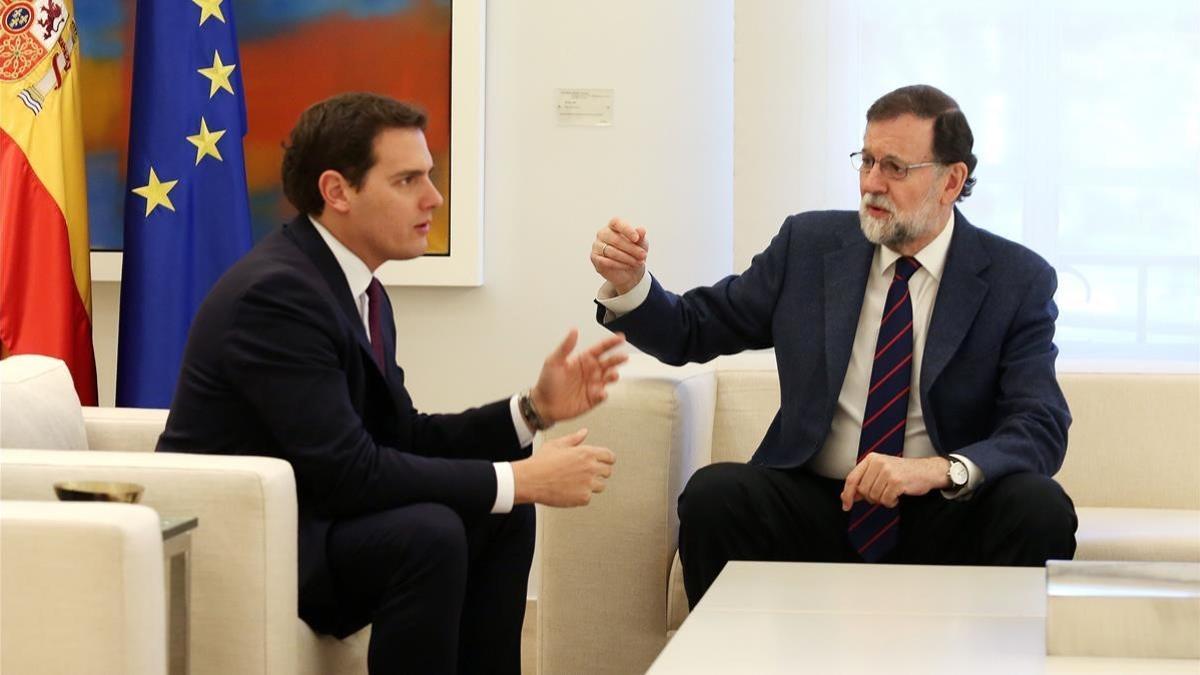 Reunión entre Mariano Rajoy y Albert Rivera, en la Moncloa, el pasado 17 de mayo.