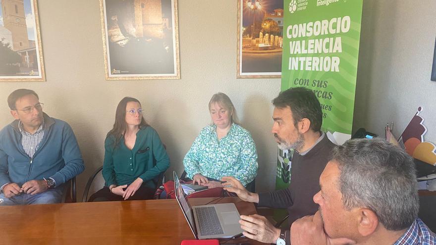 El CVI explica a los municipios de la comarca de Utiel-Requena la nueva legislación de residuos