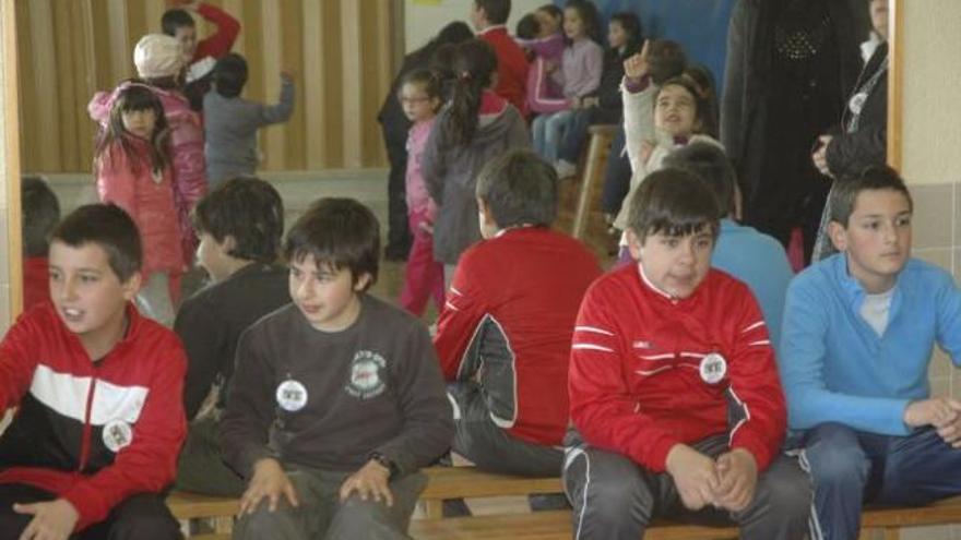 Los menores durante una de las actividades.