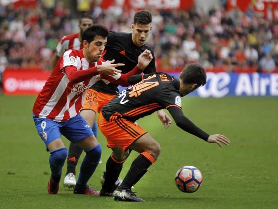 El partido entre el Sporting y el Valencia, en imágenes