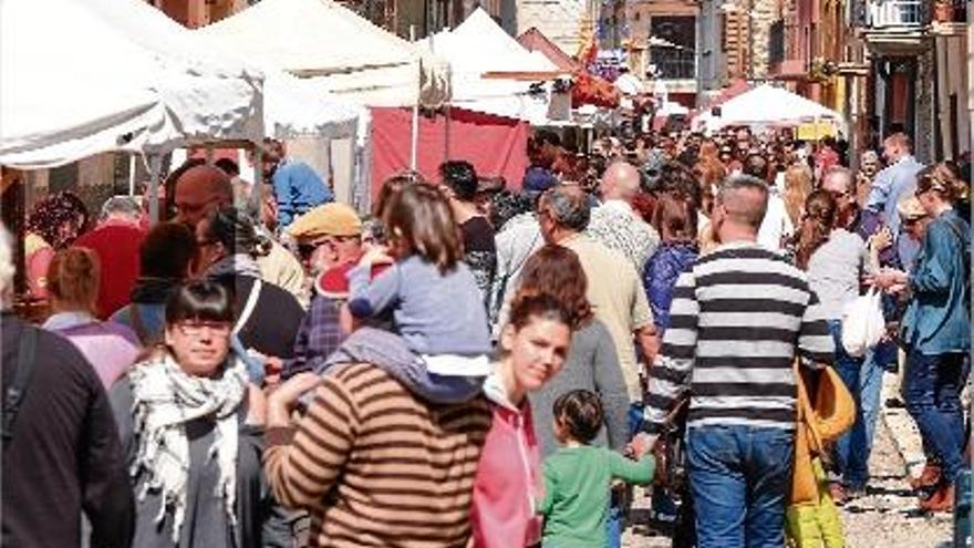 La Fira de la Garnatxa i el Brunyol omple Garriguella