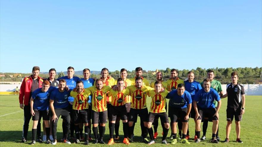 El Vall d’Alba mira hacia la Primera