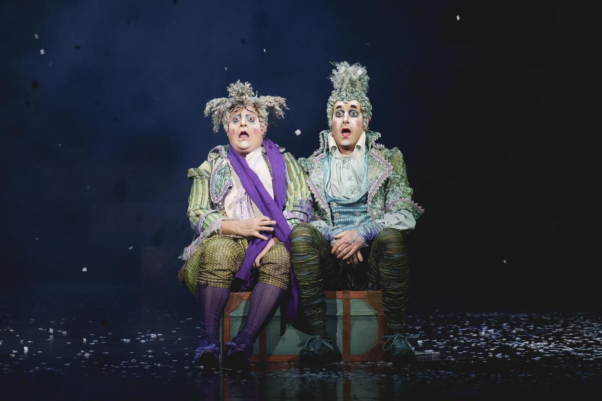 Una pareja de clowns que se come el escenario