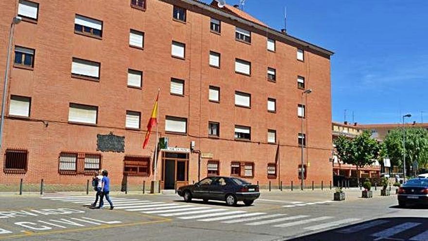 Imagen del Puesto Principal de la Guardia Civil de Benavente.