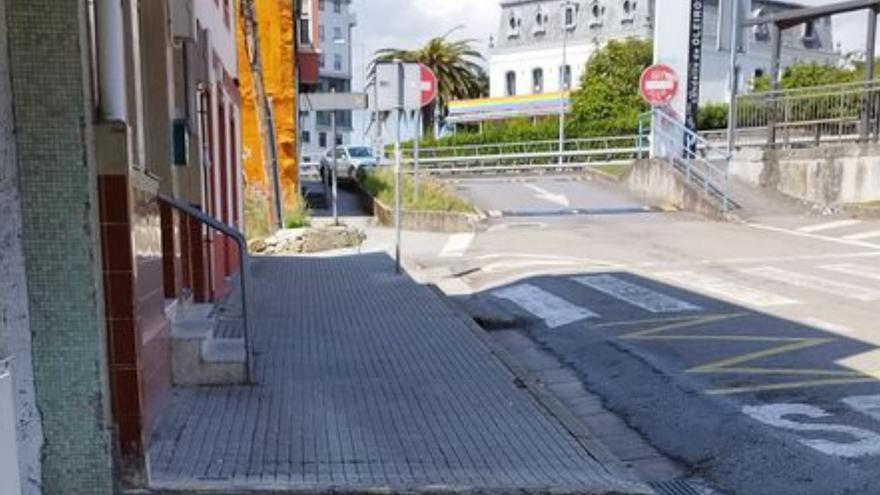 El BNG de Oleiros reclama mejoras en O Seixal: “En 50 metros hay seis socavones”