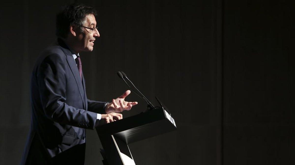 El presidente del Barça habló ante los socios compromisarios