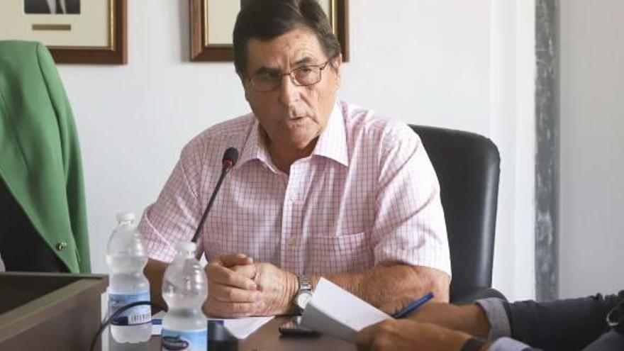 Alfonso Guillem durante un reciente pleno.