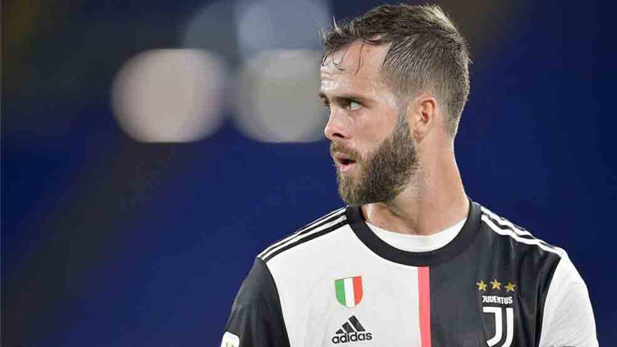 Pjanic no jugó con la Juventus ante el Atalanta