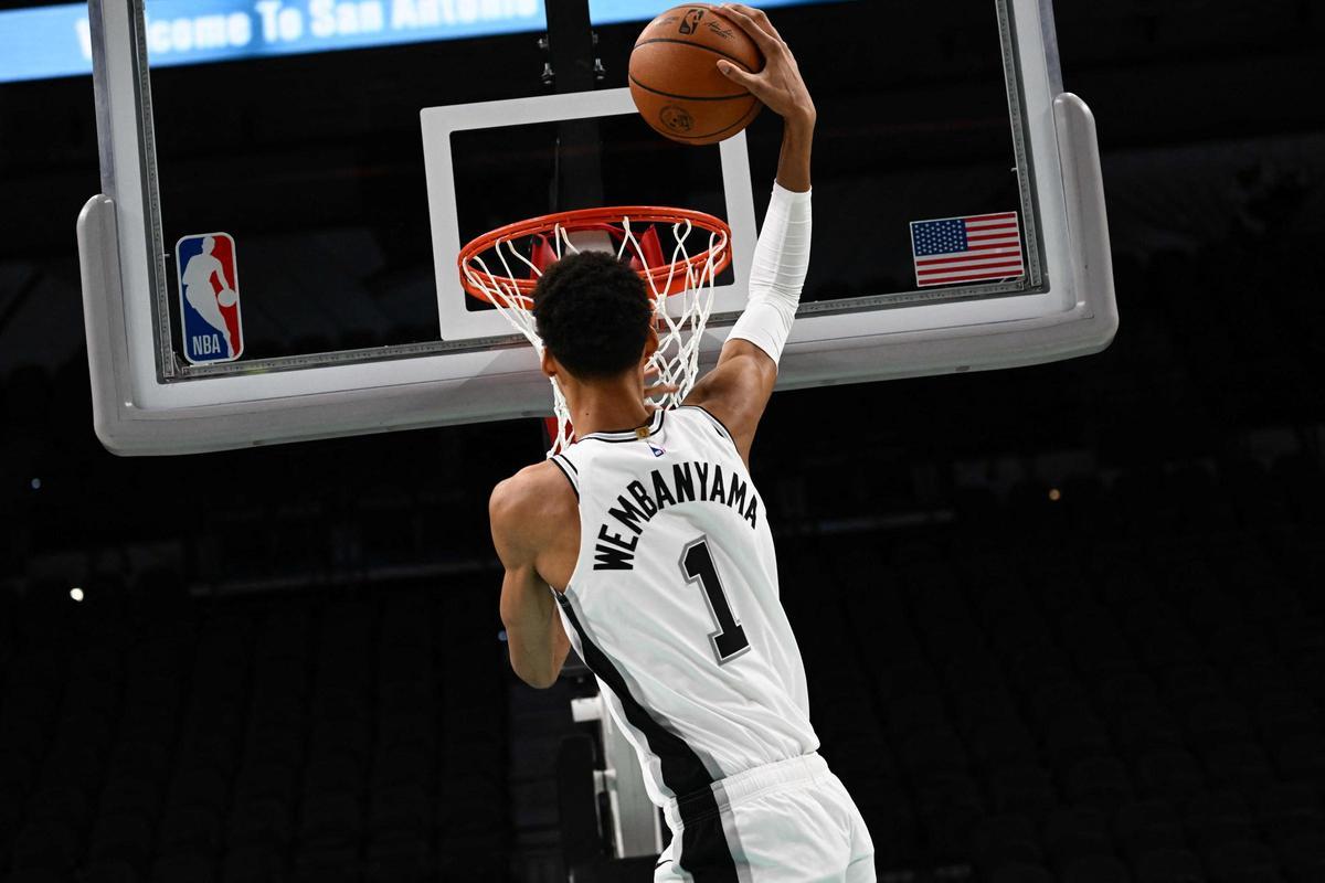 ¡Por fin llegó el día! Wembanyama se viste de corto con los Spurs ¡Por fin llegó el día! Wembanyama se viste de corto con los Spurs
