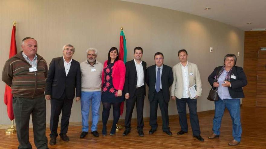 Socialistas de Sanabria con Luis Tudanca y procuradores zamoranos.