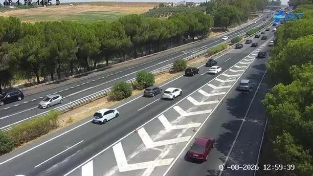 Estado del tráfico en la AP-4 este domingo.