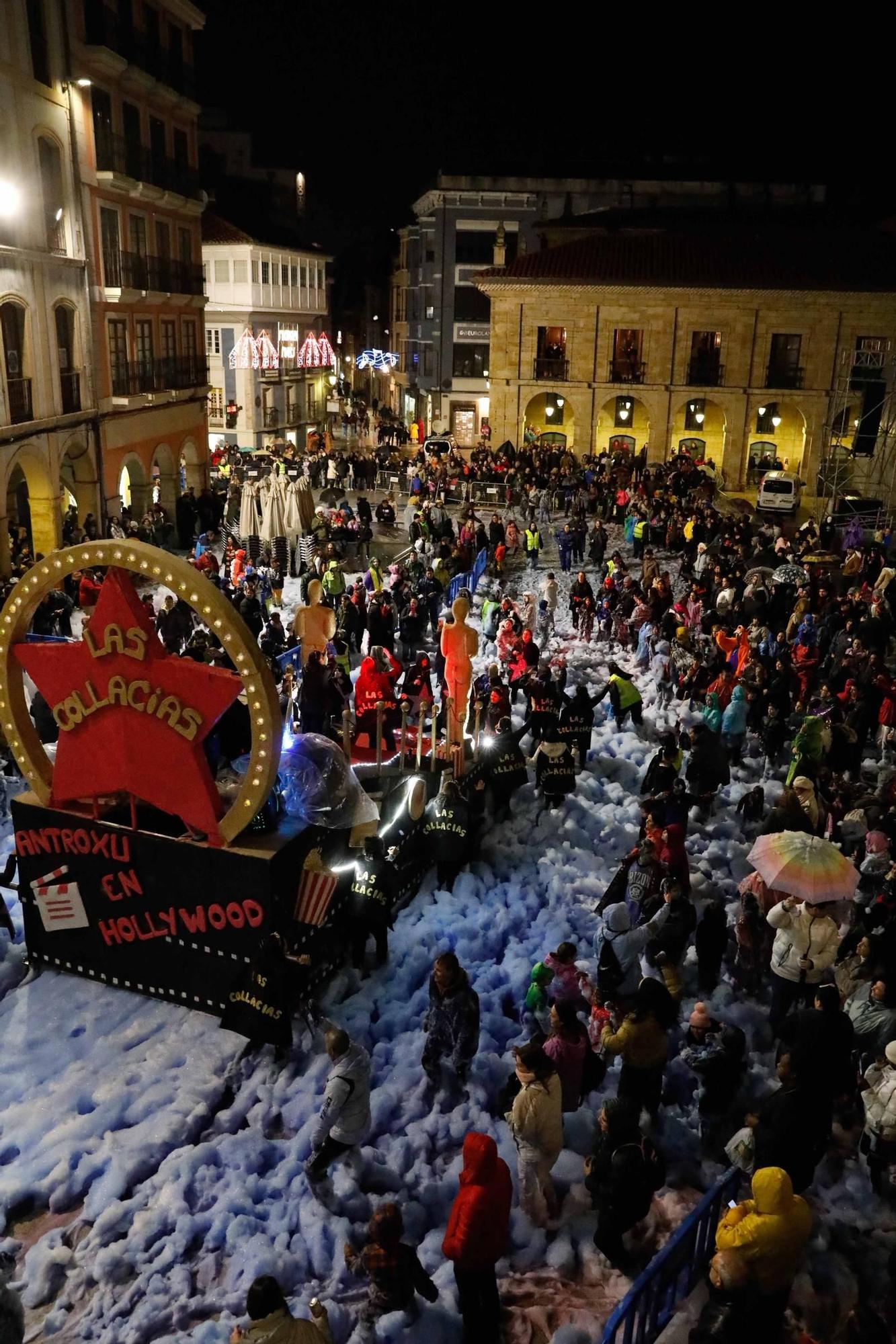 EN IMÁGENES: Así fue el multitudinario Descenso de Galiana en Avilés