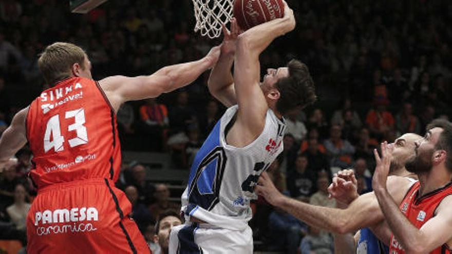 El Valencia Basket se juega el segundo puesto en La Fonteta.