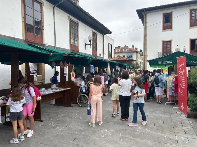 EN IMÁGENES: Feria de asociaciones de Villaviciosa