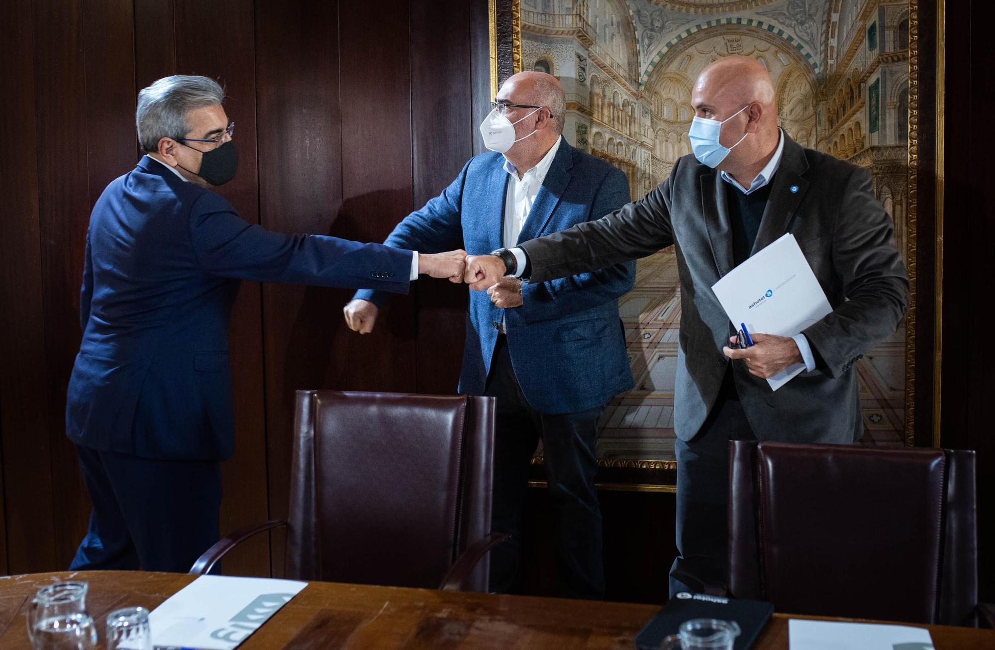 Reunión entre el Gobierno de Canarias y Ashotel