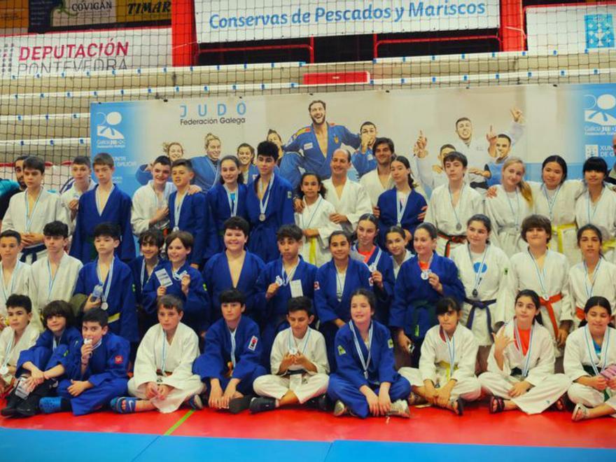 Los judokas más pequeños disfrutaron en Porriño
