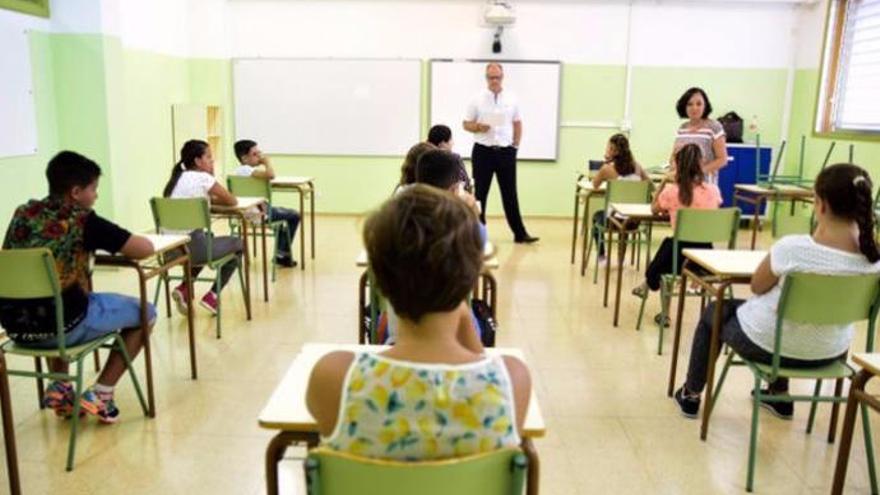 Alumnos en un aula de ESO en una imagen de archivo.