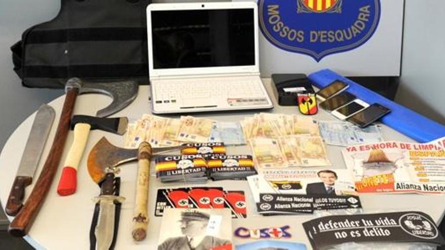 Un dels neonazis detinguts per extorsió estava en llibertat condicional pel cas Stroika