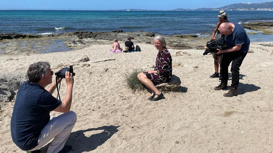 Pfarrerin Martje Mechels bei den Aufnahmen zu der Sendung &quot;Ein Strandkorb für die Seele&quot;.