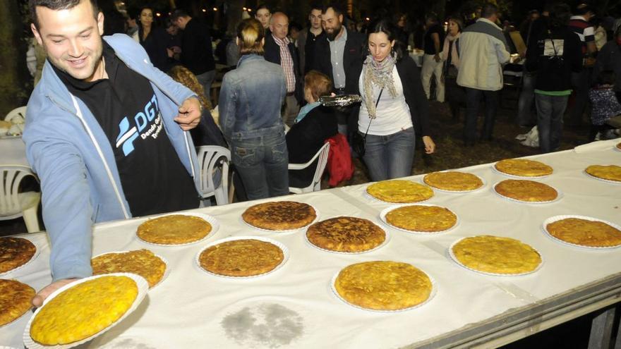 La Romaría da Tortilla de Laro aguarda este sábado a 3.000 comensales