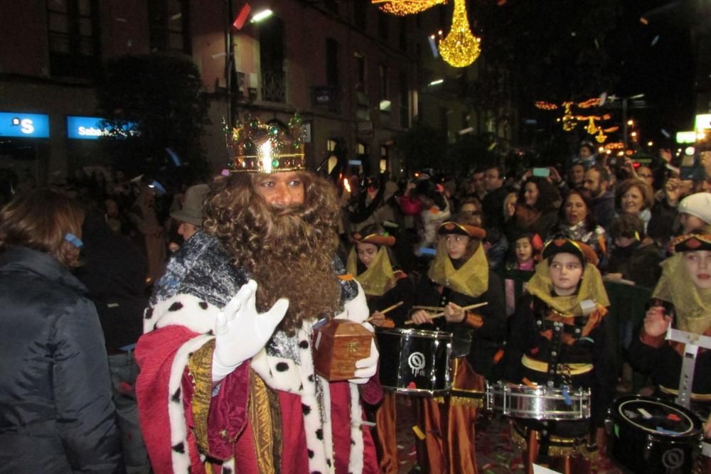 Desfile de los Reyes Magos en Llanes