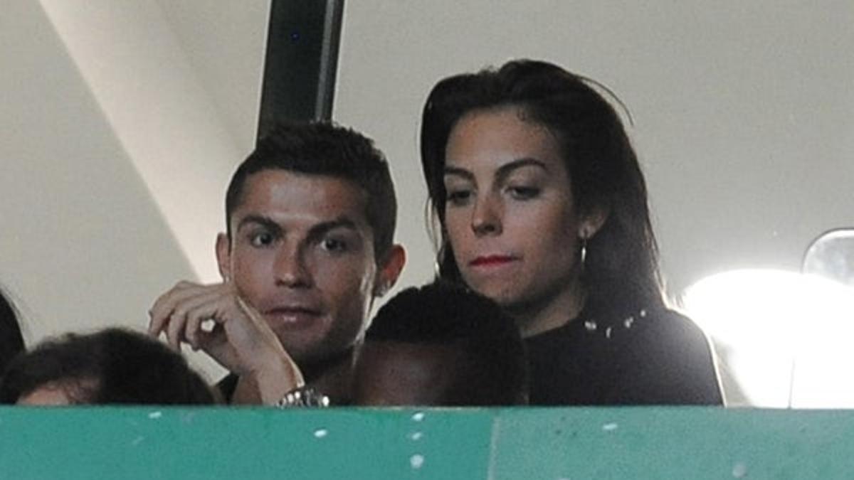 Cristiano Ronaldo, agradecido y emocionado por el homenaje tras la muerte de su hijo