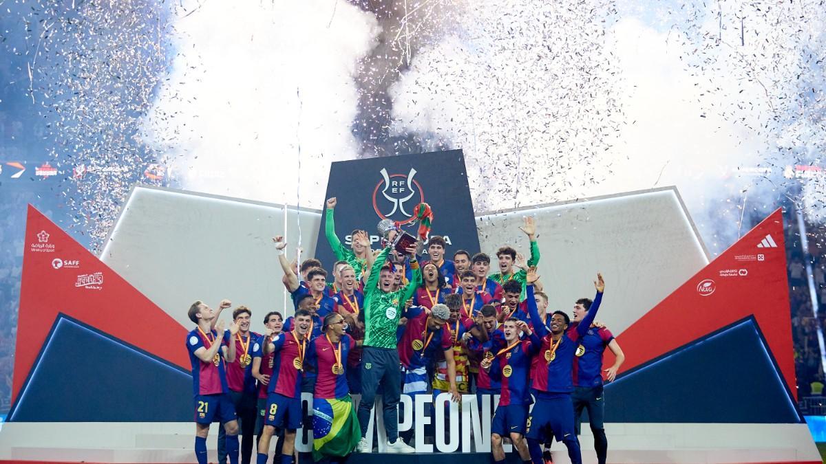 El Barça celebró a lo grande la Supercopa
