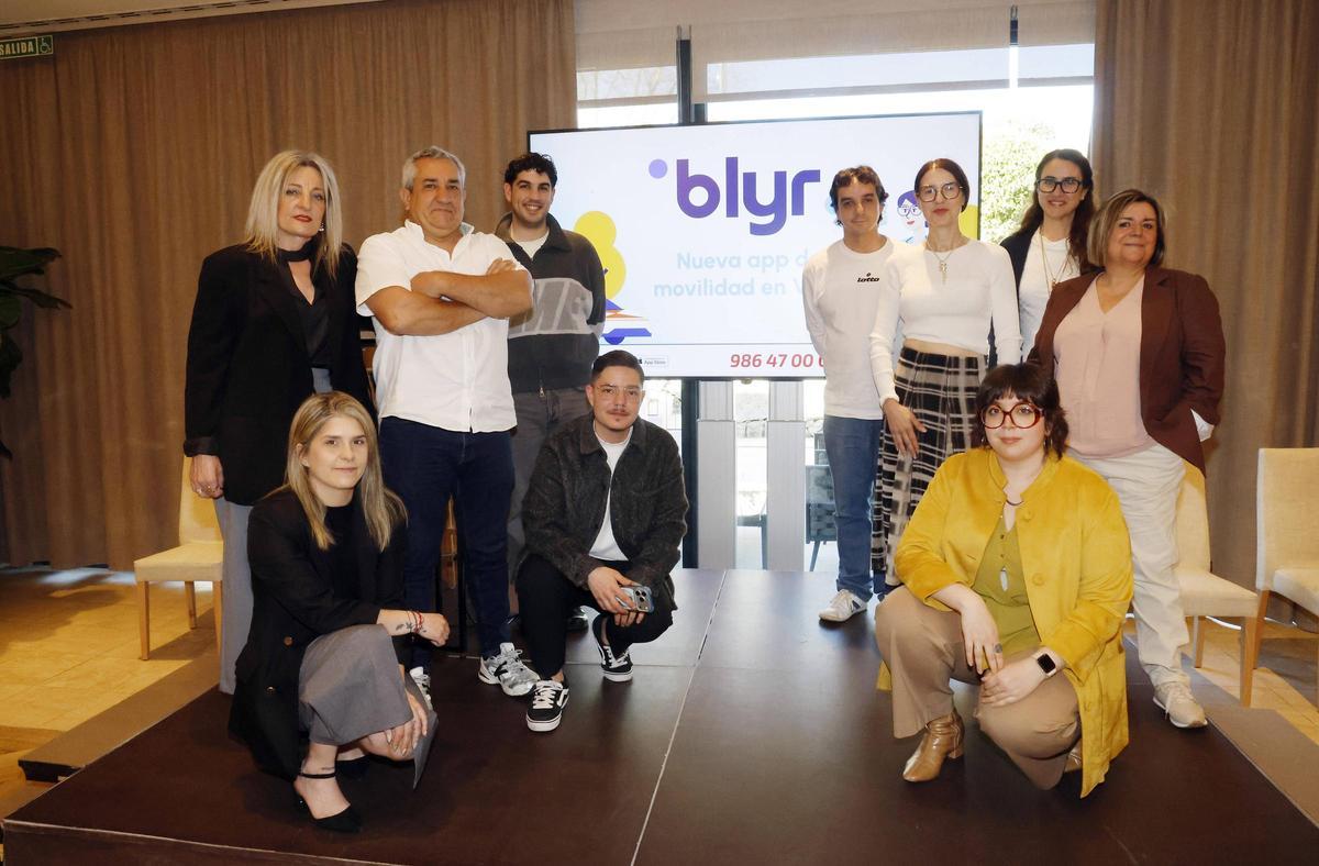 Taxistas de Vigo, durante la presentación de Blyr