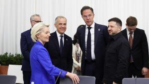 La presidenta de la Comisión Europea, Ursula von der Leyen, el primer ministro canadiense, Mark Carney, el secretario general de la OTAN, Mark Rutte, y el presidente de Ucrania, Volodimir Zelenski, durante la reunión de la Comunidad Política Europea en Yereván, Armenia.
