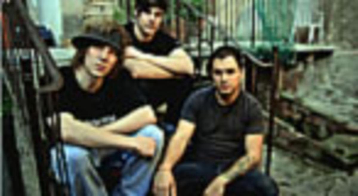 El trio ’No Way Out. El trio ’No Way Out.