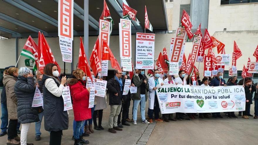 CCOO y UGT denuncian &quot;el caos organizativo y la saturación&quot; de las urgencias hospitalarias